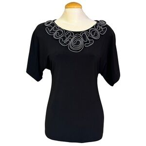 Yvos Women's Black Top Large | Zipper Designs Around Collar | Short Sleeve | GUC